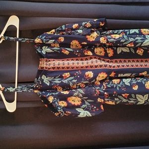 Flutter sleeve dress